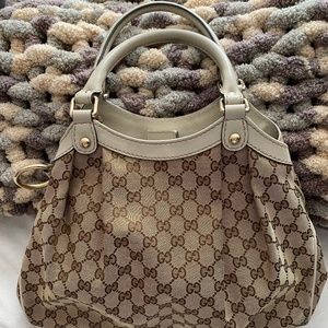 Gucci purse